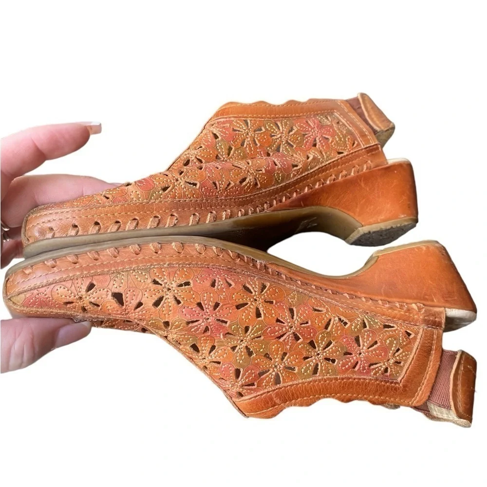 PIKOLINOS Romana Laser Cut Floral Leather Slingbacks I Size: 5.5-6